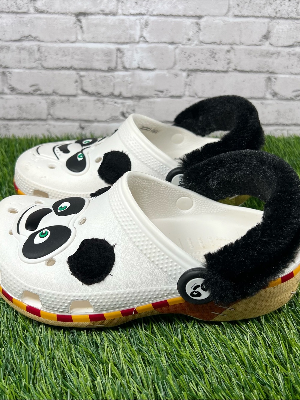 Kung Fu Panda Kids Crocs Size J 2 Po Fuzzy Back Universal Studios Vacation